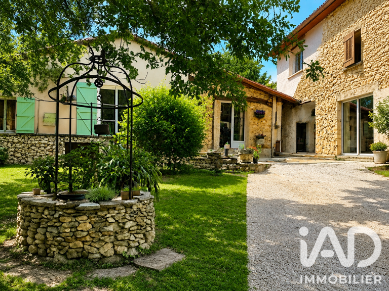 Vente Maison/villa 8 pièces — photo 1