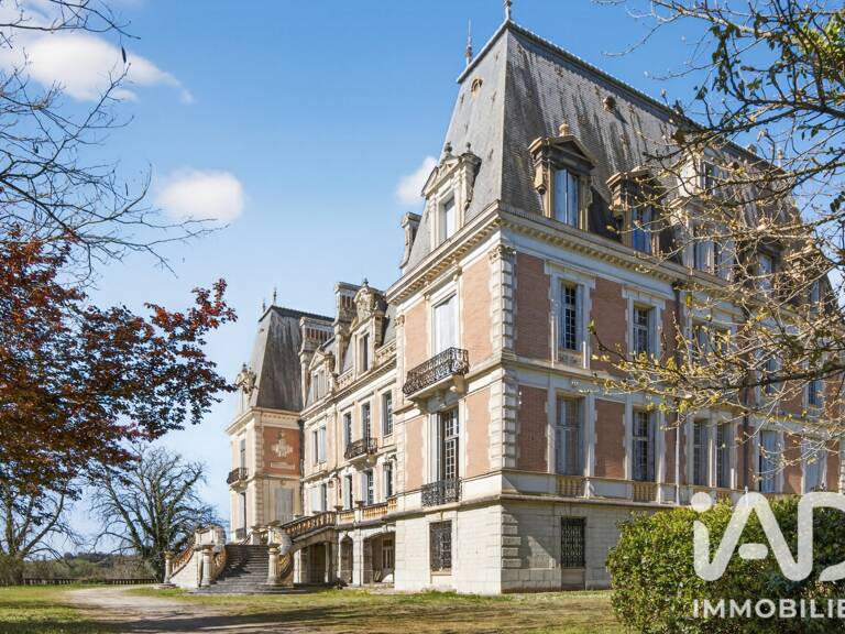 Vente Château 40 pièces — photo 1