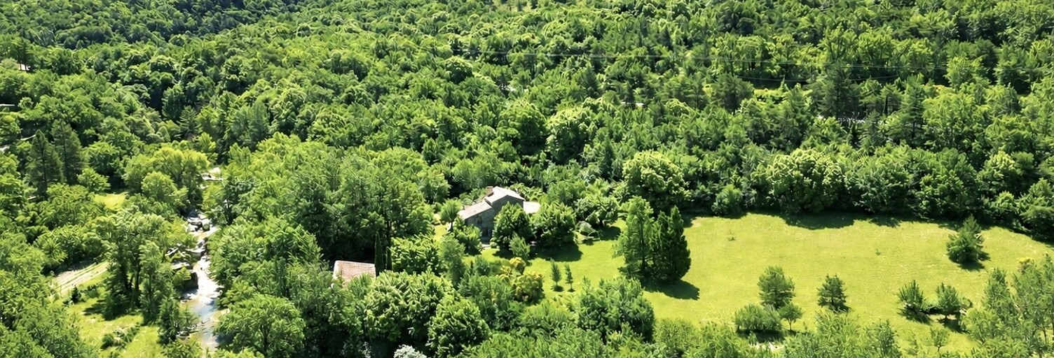Maison 7 Pièces 204 m² à vendre à Roche-Saint-Secret-Béconne (26770)