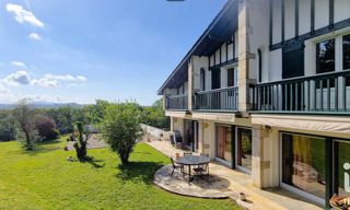 Maison 10 Pièces 300 m² à vendre à Urrugne (64122)