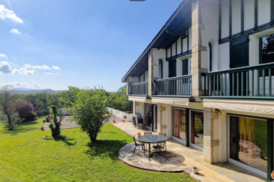 Maison 10 pièces 1680000 €