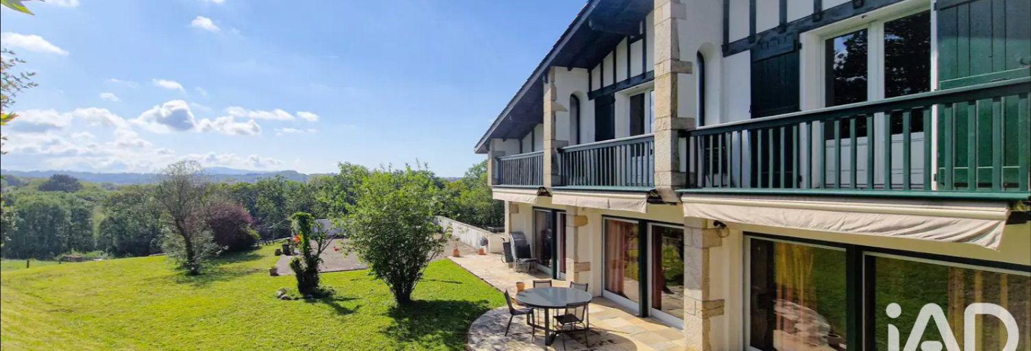 Maison 10 Pièces 300 m² à vendre à Urrugne (64122)