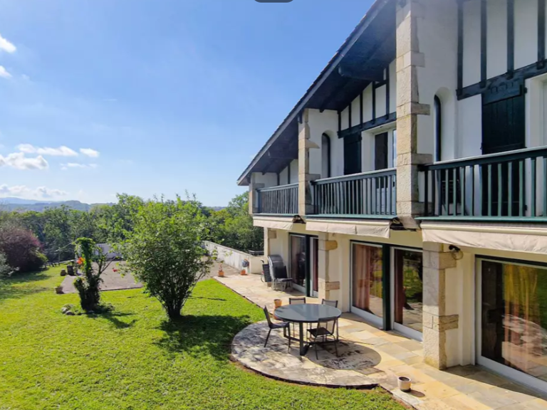 Vente Maison traditionnelle 10 pièces — photo 1