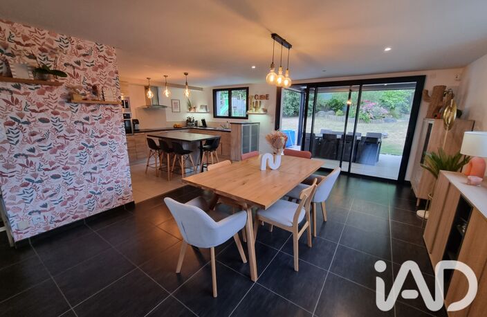 Vente Maison/villa 8 pièces — photo 2
