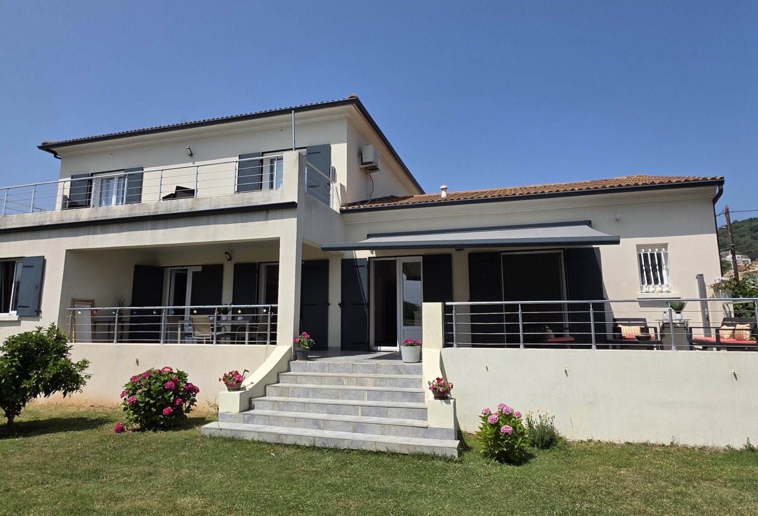 Vente Maison/villa 6 pièces — photo 1