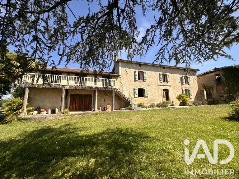 Vente Maison/villa 8 pièces — photo 1