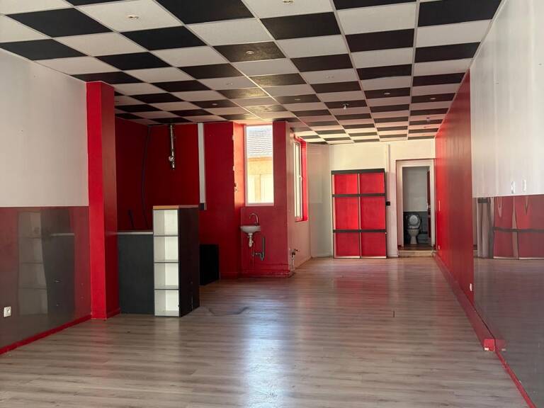 Vente Immeuble 325 m&sup2; — photo 1