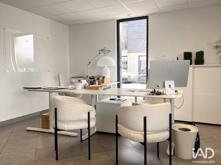 Location Bureaux 69 m&sup2; — photo 1