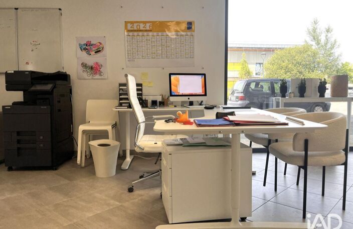 Location Bureaux 69 m&sup2; — photo 2