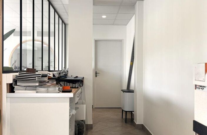 Location Bureaux 69 m&sup2; — photo 4