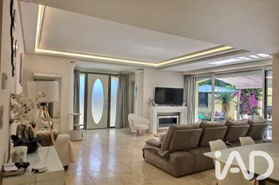 Appartement 4 pièces 740000 €
