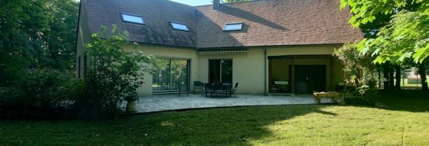 Maison 7 Pièces 180 m² à vendre à Ymonville (28150)