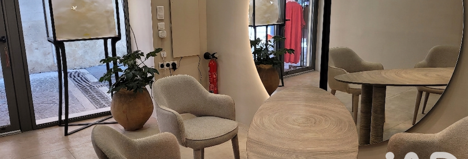 Commerce  30 m² à vendre à L'Isle-sur-la-Sorgue (84800)