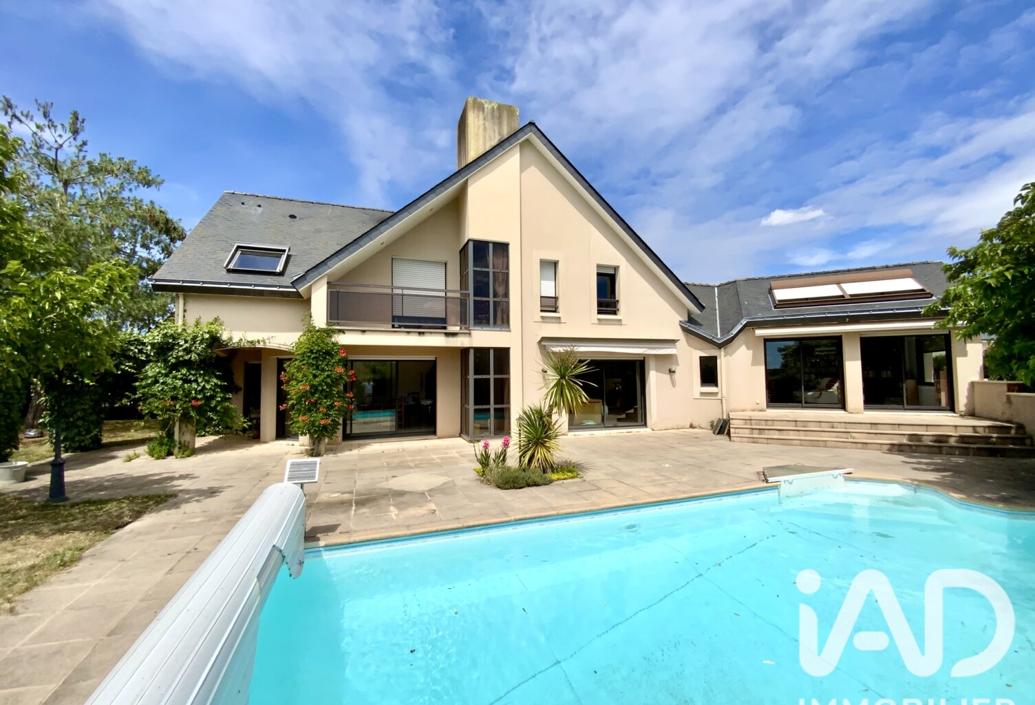 Vente Maison/villa 8 pièces — photo 1