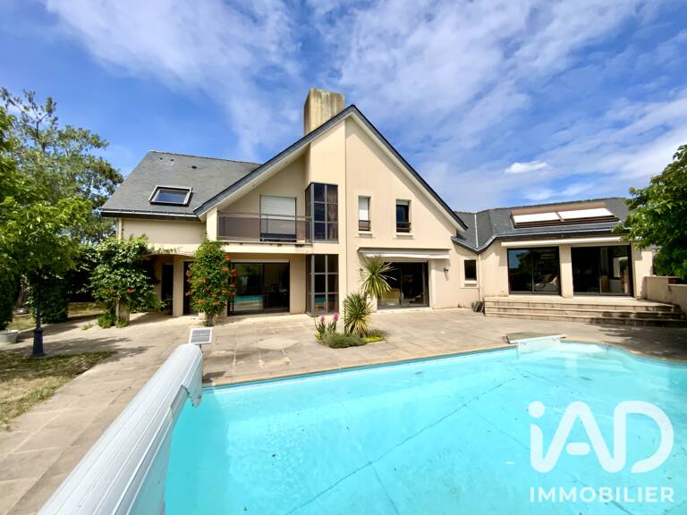 Vente Maison/villa 8 pièces — photo 1