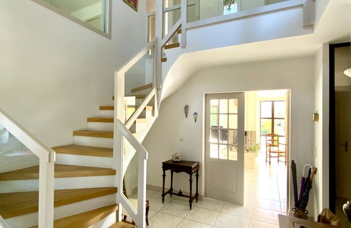 Vente Maison/villa 8 pièces — photo 4