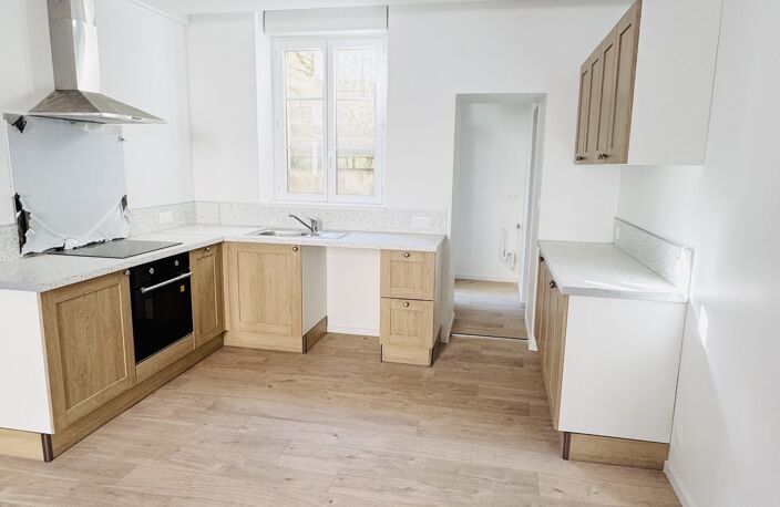 Vente Maison/villa 5 pièces — photo 2