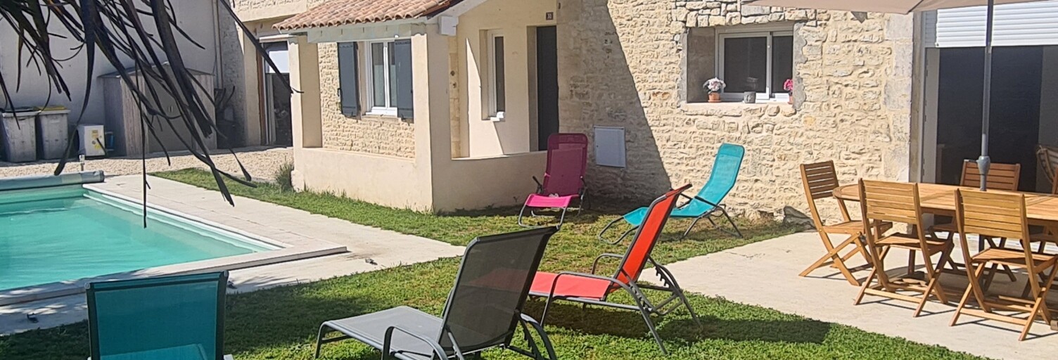 Maison 5 Pièces 170 m² à vendre à Longèves (17230)