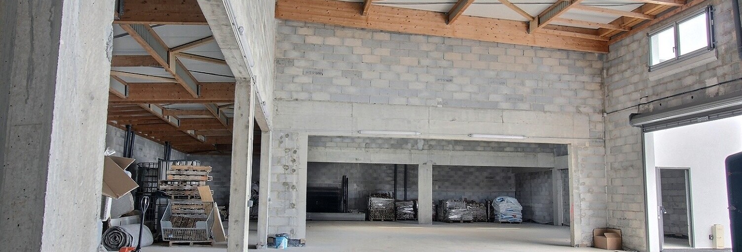 Commerce  543 m² à vendre à Saint-Maximin-la-Sainte-Baume (83470)