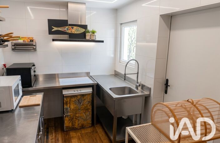 Vente Local commercial 110 m&sup2; — photo 2