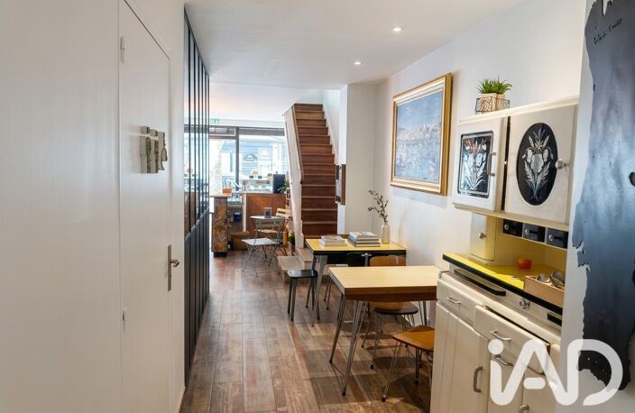 Vente Local commercial 110 m&sup2; — photo 3