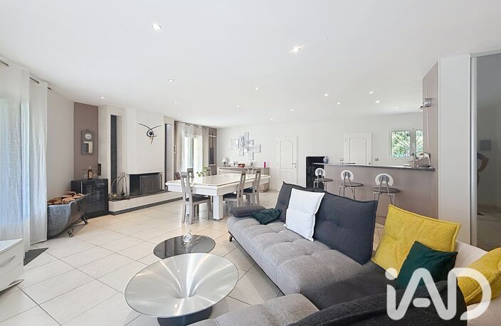 Vente Maison/villa 6 pièces — photo 2