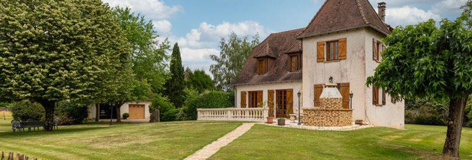 Maison 6 Pièces 131 m² à vendre à Génis (24160)