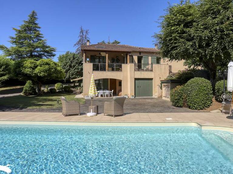 Maison de ville de 5 pièces principales — photo 1