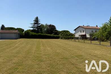 Terrain  272000 €