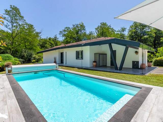 Villa de 4 pièces principales — photo du bien