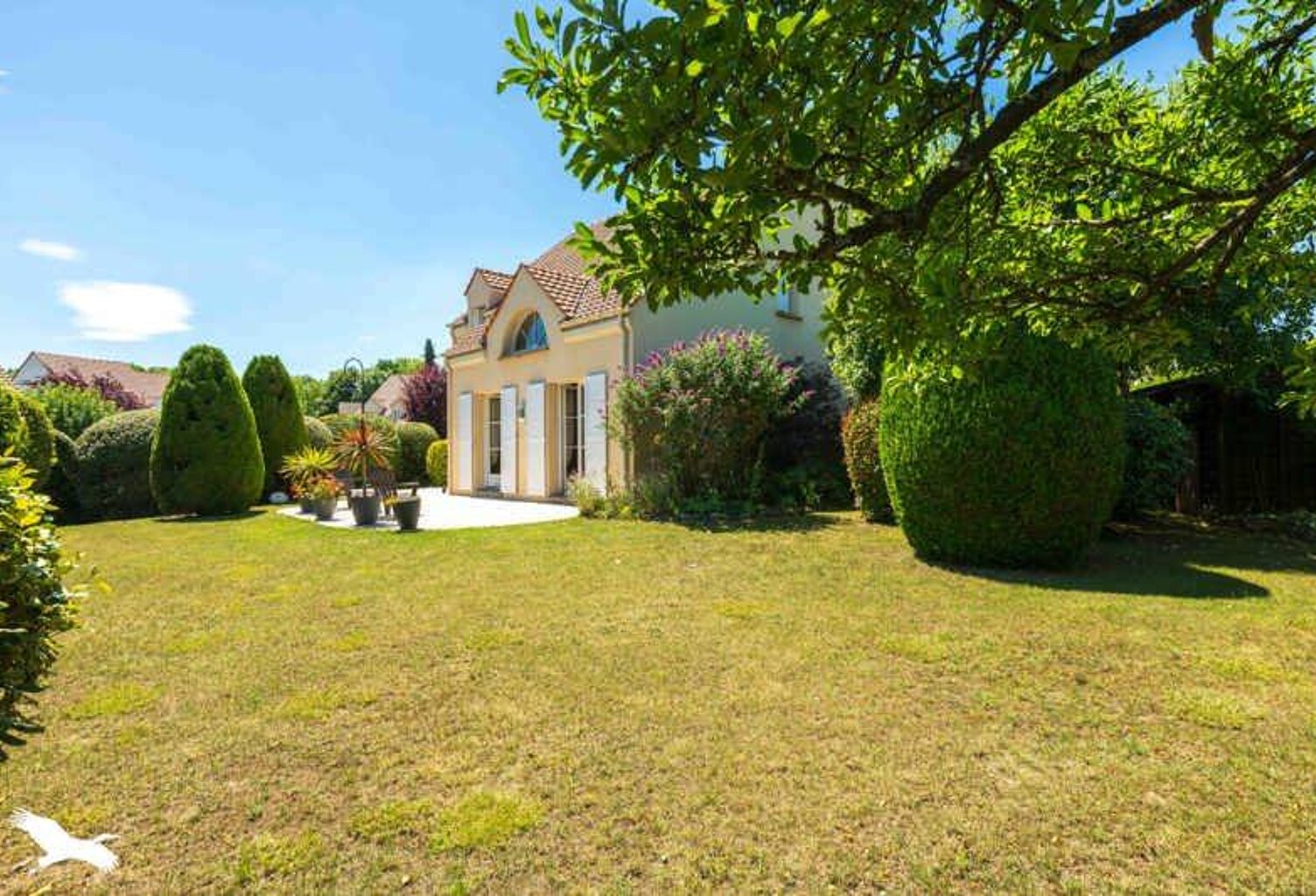 Villa de 6 pièces principales — photo 1