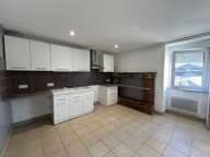 Maison en pierre de 3 pièces principales — photo 2