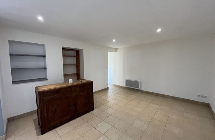 Maison en pierre de 3 pièces principales — photo 5