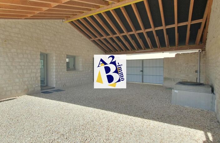TROIS PALIS MAISON PP TYPE F4 RENOVEE — photo 3