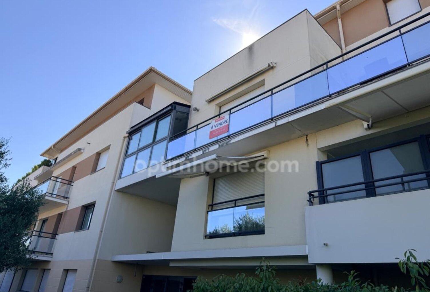 « Exceptionnel appartement de 90 m² dans le quartier recherché de Saint-Éloi, à La Rochelle – Résidence de standing, calme, lumineux, et prestations haut de gamme. » — photo 1