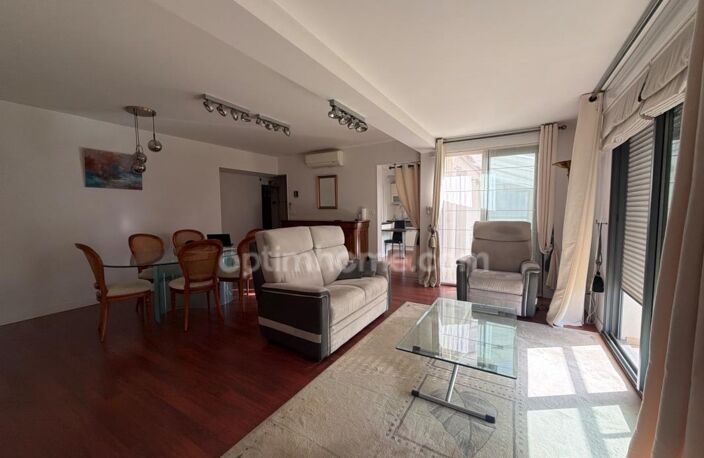 « Exceptionnel appartement de 90 m² dans le quartier recherché de Saint-Éloi, à La Rochelle – Résidence de standing, calme, lumineux, et prestations haut de gamme. » — photo 3