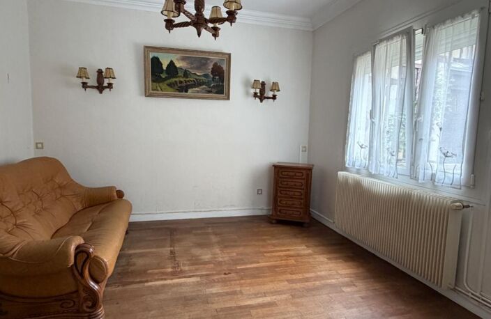 MAISON D'HABITATION + SECONDE BATISSE À RENOVER — photo 3