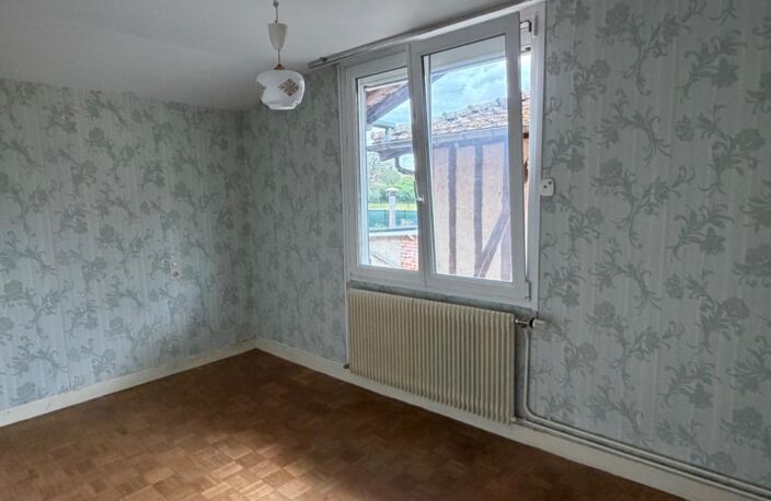 MAISON D'HABITATION + SECONDE BATISSE À RENOVER — photo 5