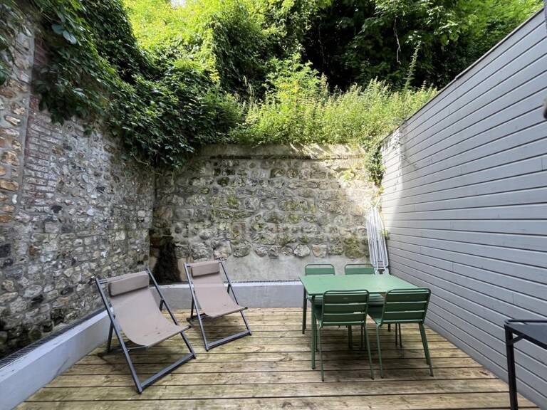 Appartement Honfleur Centre - 2 pièces rénové de 32 m2 - Plain pied - Cour privative Sud- Vue Bassin — photo 1