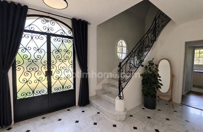 Propriété d'exception CESTAS REJOUIT 235 m2 6 chambres garage et piscine — photo 3