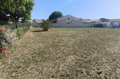 Terrain  151500 €