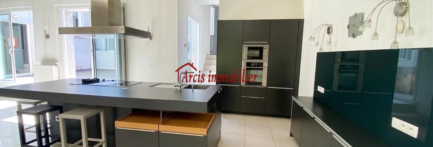 Immeuble  210 m² à vendre à Mailly-le-Camp (10230)