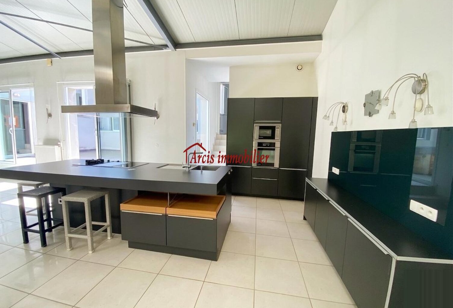 Vente immeuble  210 m² Mailly-le-Camp (10230) — photo 1