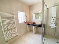 Immeuble  210 m² — photo 4