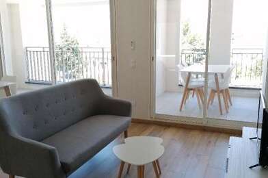 Appartement 3 pièces 725 €