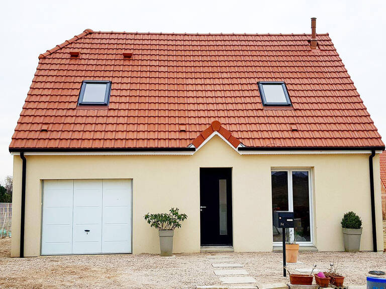 Maison neuve - Le Fay-Saint-Quentin — photo 1