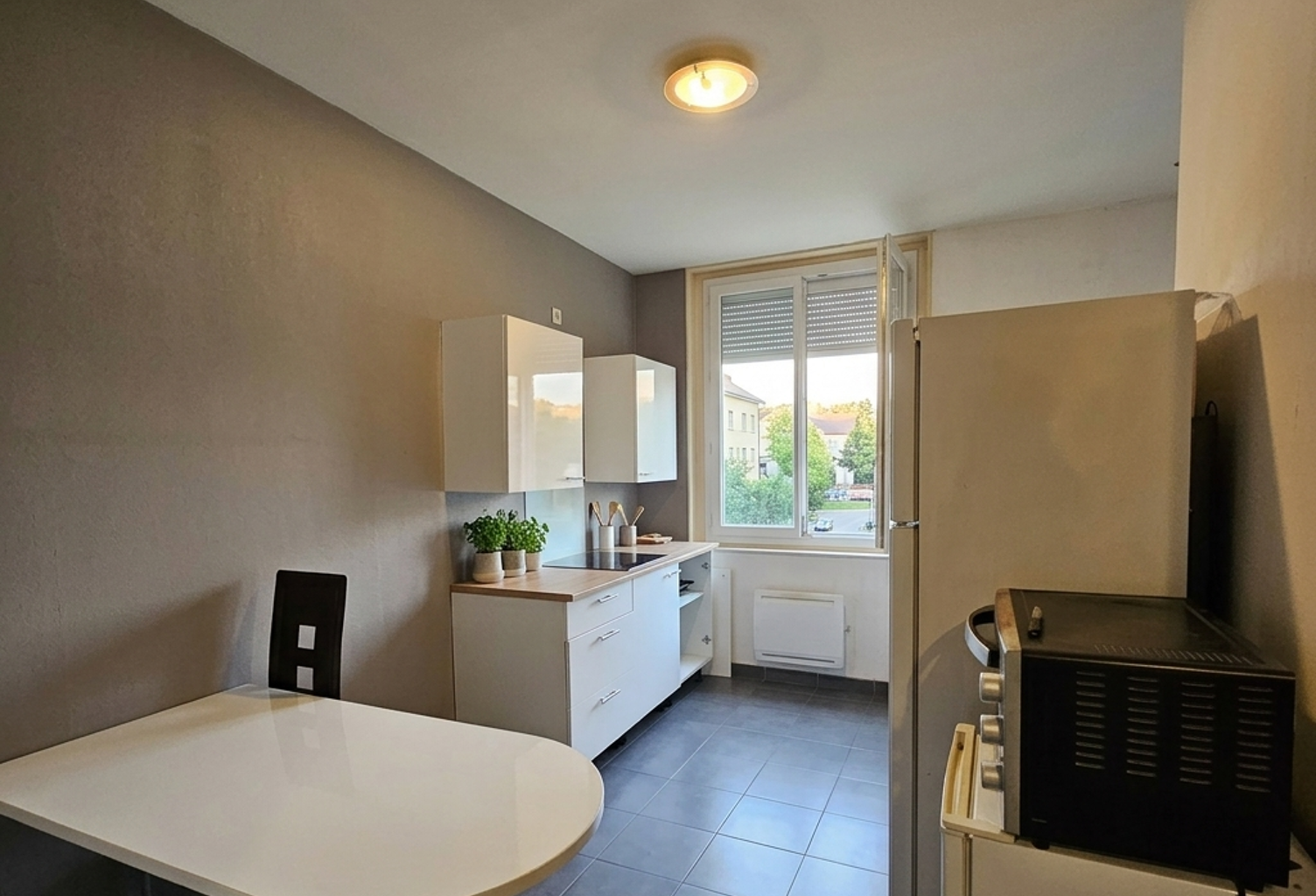 A VENDRE T3 de 70 m² + garage + cave – Lumineux – Lyon 8 Monplaisir / Tram T6 — photo 1