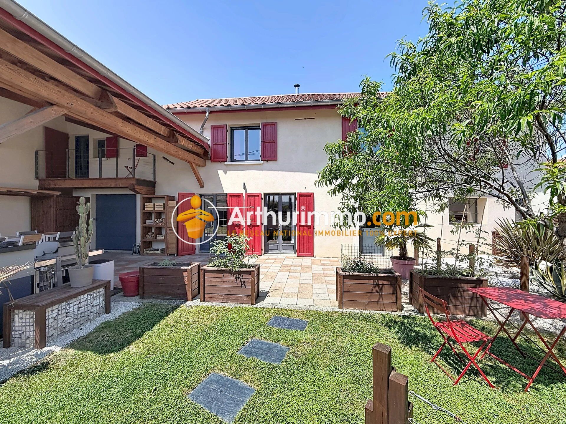Maison 5 pièces 155 m² · à Bourgoin-Jallieu · 155 m² · 489 000 €