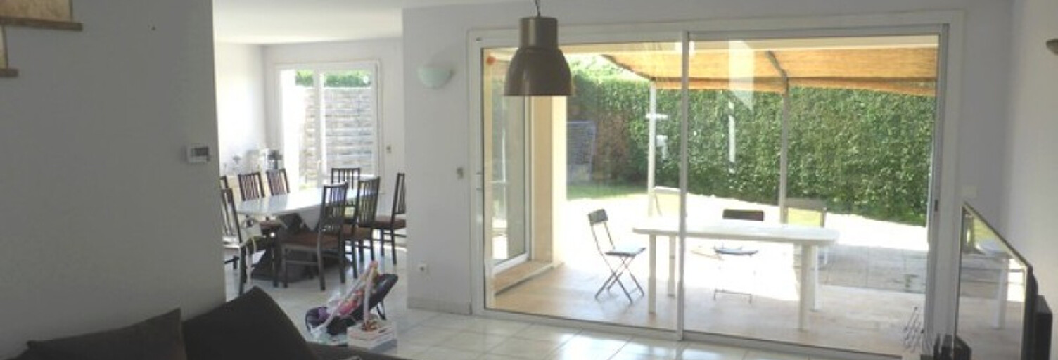 Maison 5 Pièces 142 m² à louer à Saint-Germain-Laprade (43700)