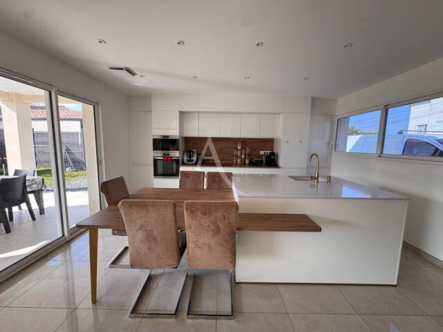Gaillac, maison de plain-pied de 99 m² — photo du bien